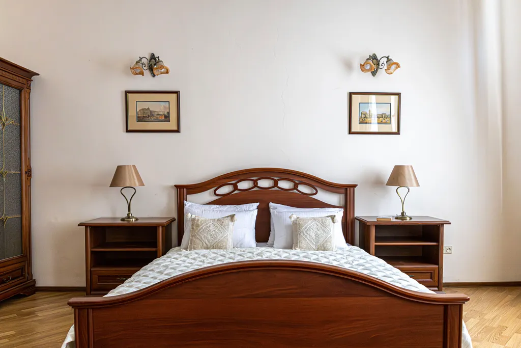 Квартира delux с 4 спальнями и парковкой у Эрмитажа