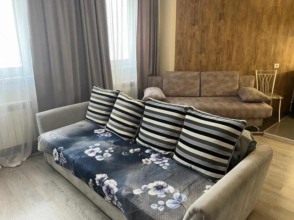 Евро 2-комнатные апартаменты у ТЦ Фестиваль