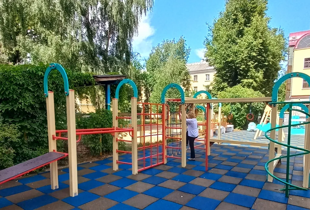 Просторный апартамент с раздельными комнатами в сердце Пскова