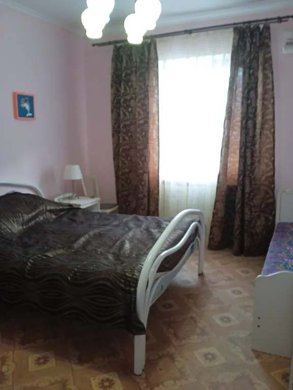 Часть дома (2 этаэ)с отдельным входом.