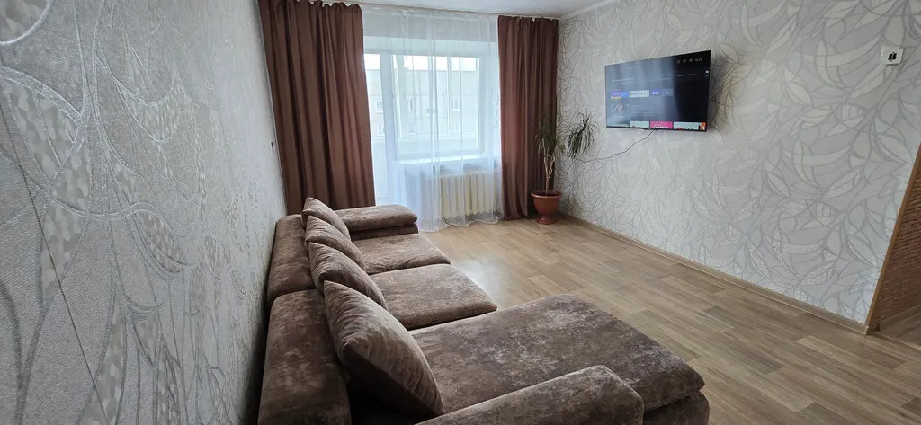 Уютная квартира возле вокзала — аренда посуточно в Вихоревка