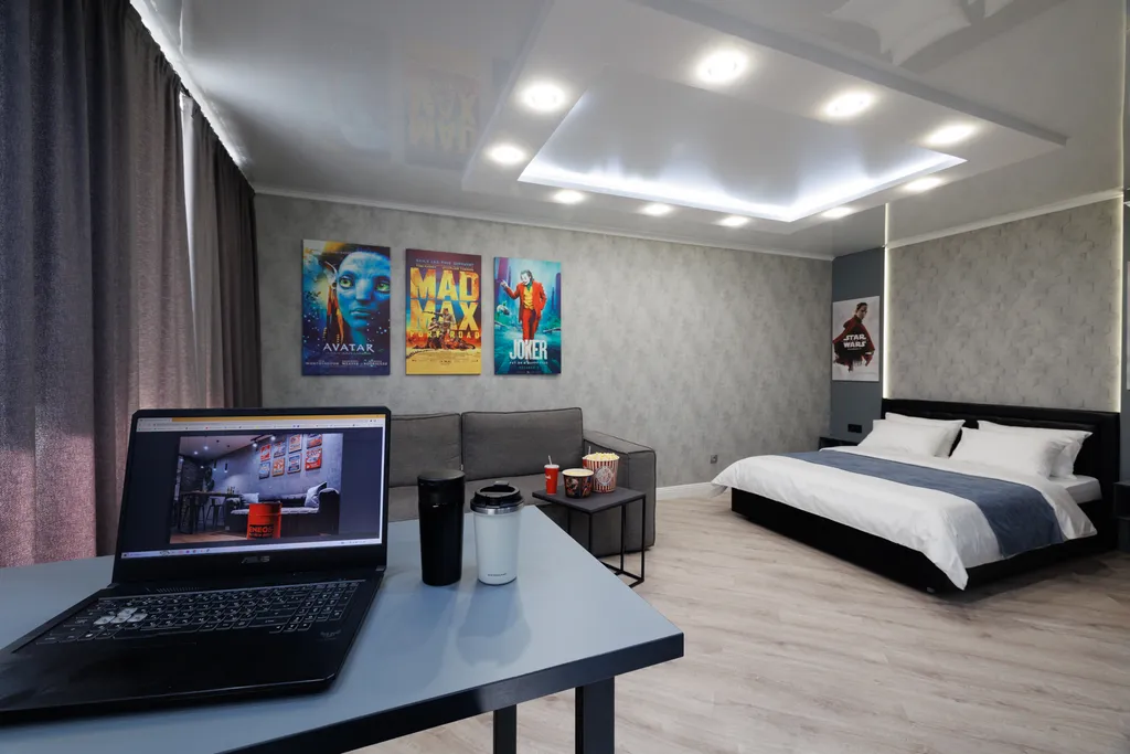 Киностудия - свежая студия с 65" Smart-TV