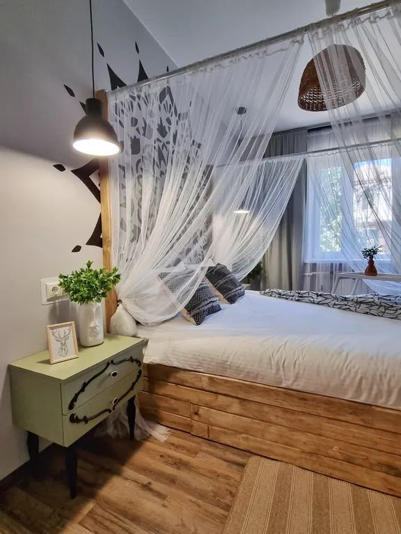 Большая 2-комнатная квартира в центре города с зонами для  фотографий