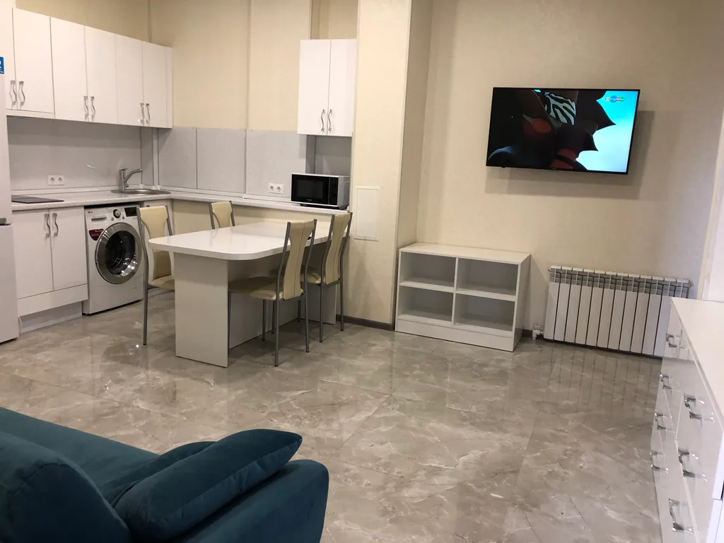 Шикарные апартаменты в центре с террасой