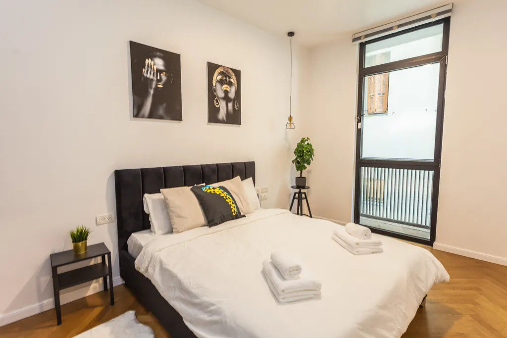 Стильная и полностью оборудованная квартира в центре у моря