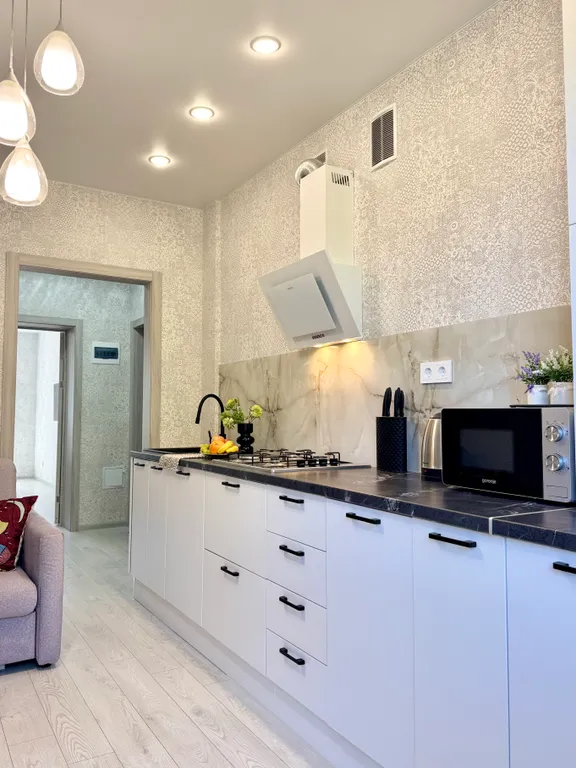 Стильная квартира рядом с морем