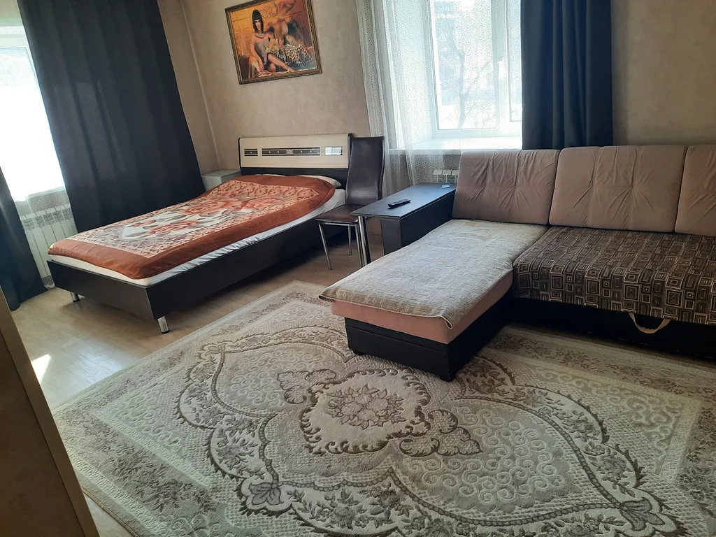 Уютная квартира рядом с КГУ, рынком