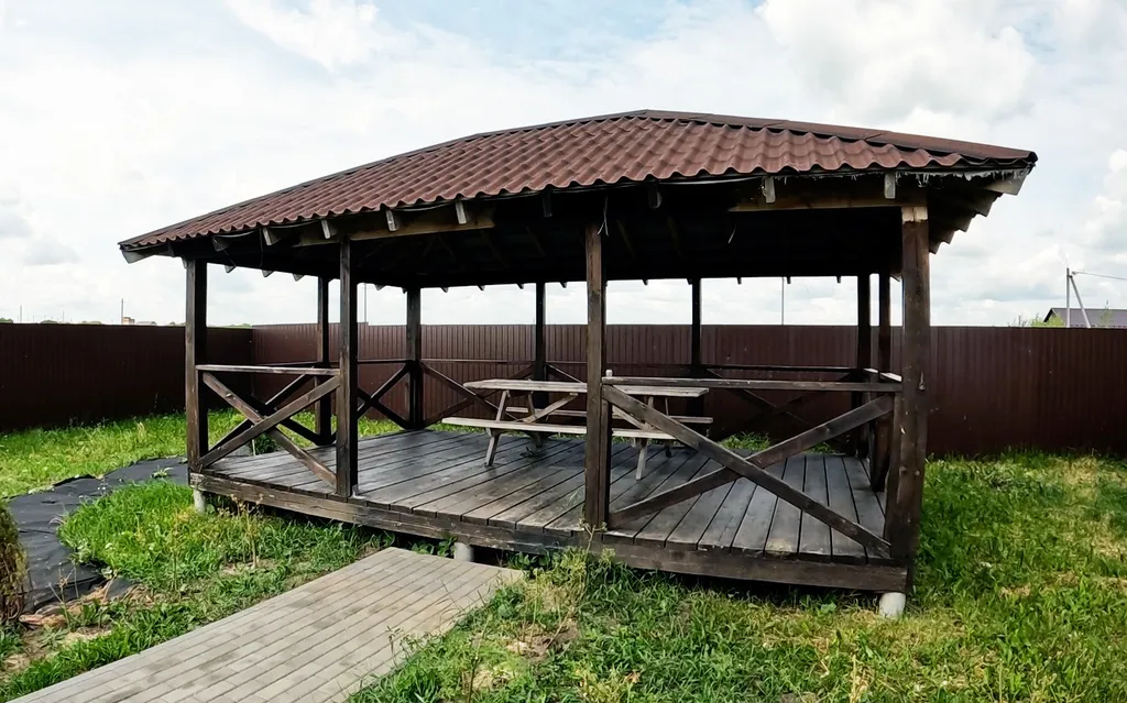 Шале со вторым светом