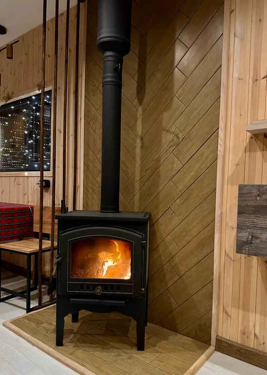 Уютный дом-лофт The Second с видом на реку и лес