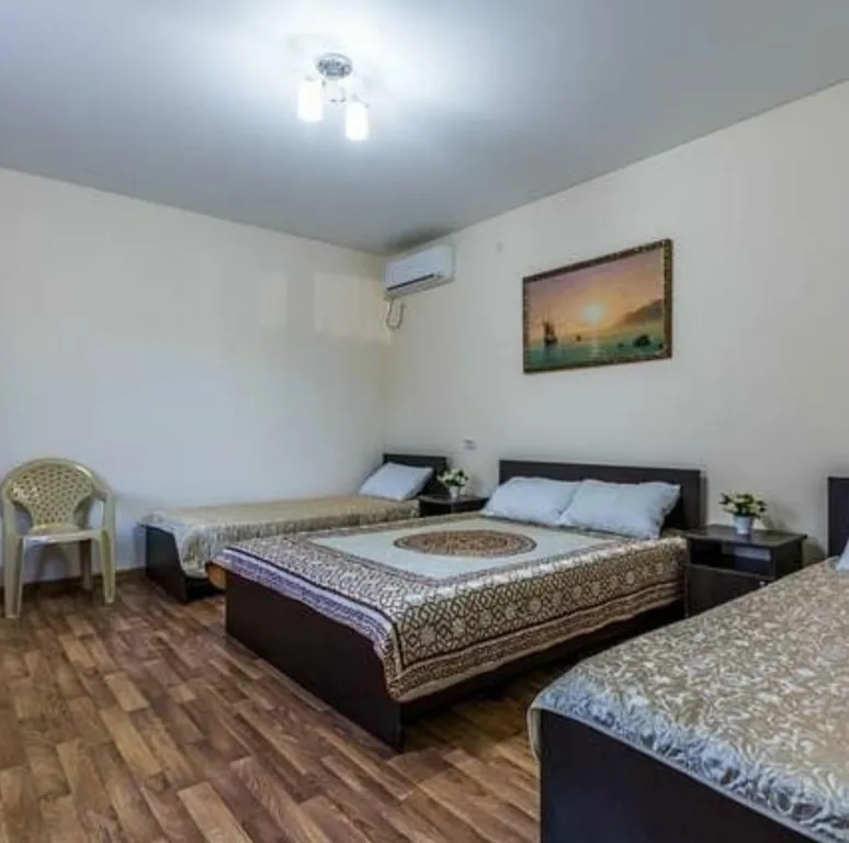 Квартира Комната — аренда посуточно в Голубицкая