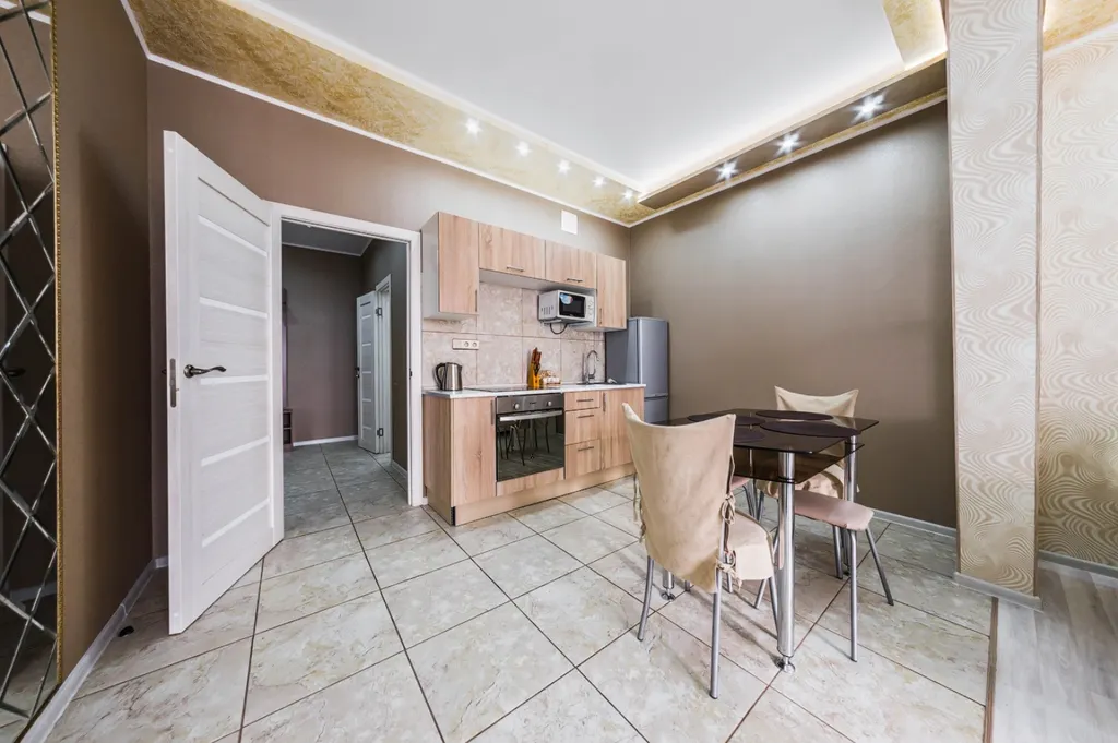 Эксклюзивные апартаменты с огромной джакузи и видом из окна на город