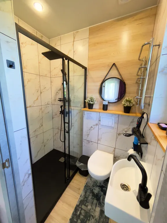 Дом с бассейном