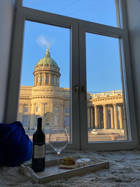 Квартира Эксклюзивная квартира с видом на Казанский Собор — Санкт-Петербург