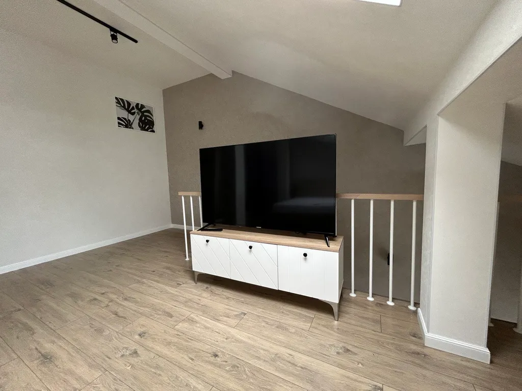 2х-уровневая уютная современная квартира в центре