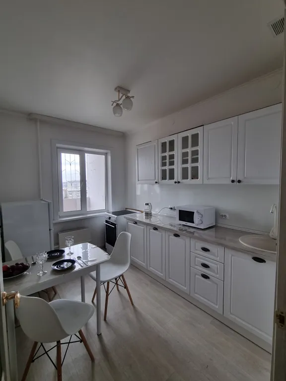 Уютная, чистая двухкомнатная квартира рядом с трц People's park, парк