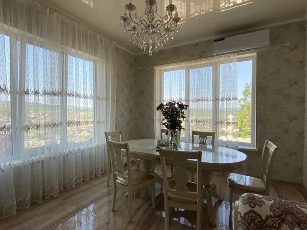 4-комнатный Дом