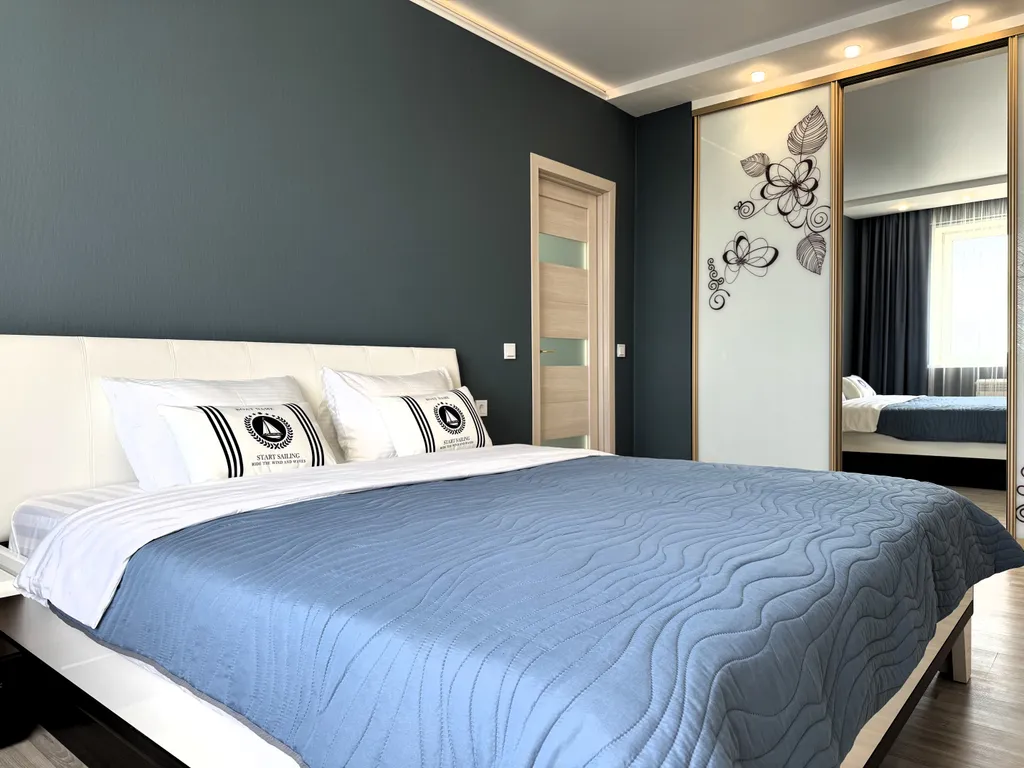 Квартира с видом на море и яхт-клуб первая береговая линия