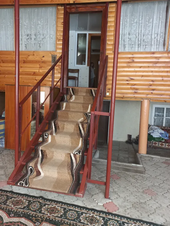 Уютный частный дом с видом на горы