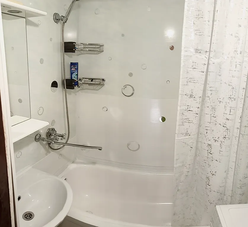 Квартира Уютная большая квартира возле парка победы — Севастополь