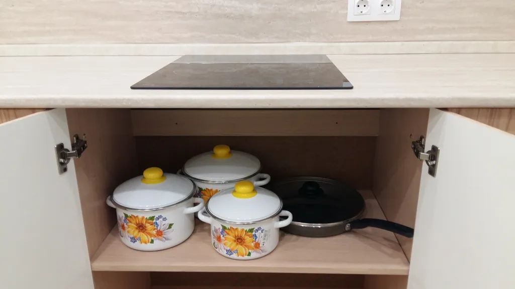 Квартира с видом на реку Волгу и мост