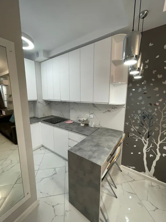 Квартира Светлая стильная квартира с 3 комнатами — Батуми