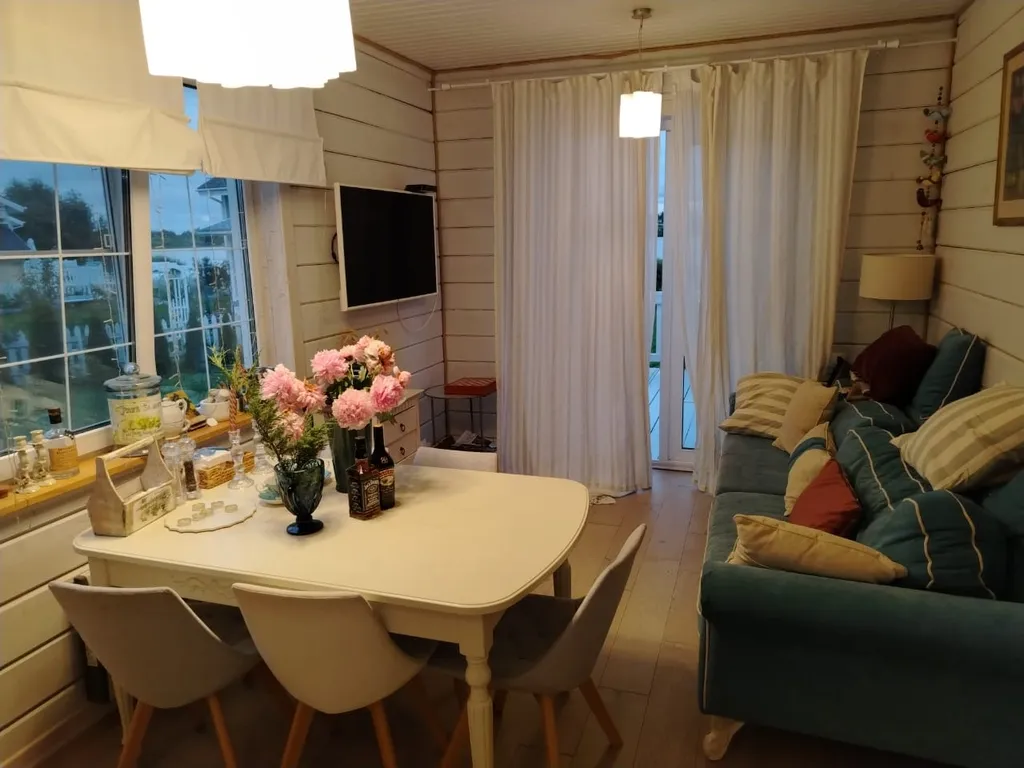 Уютный домик с видом на озеро в стиле прованс со всеми удобствами