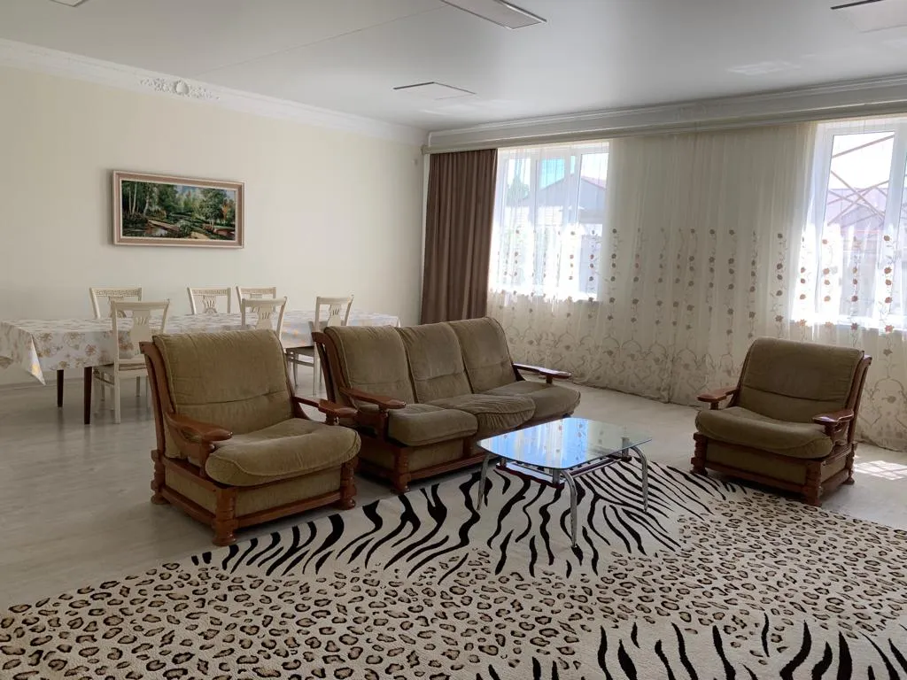 Коттедж Уютный дом в черте города недалеко от пляжа — аренда посуточно в Махачкала