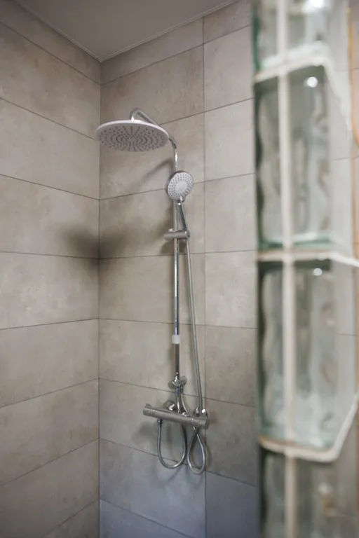 Современный уютный дом с панорамным остеклением