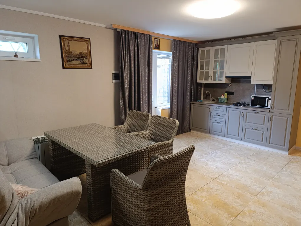 Коттедж Двухэтажный домик с зоной барбекю — Анапа