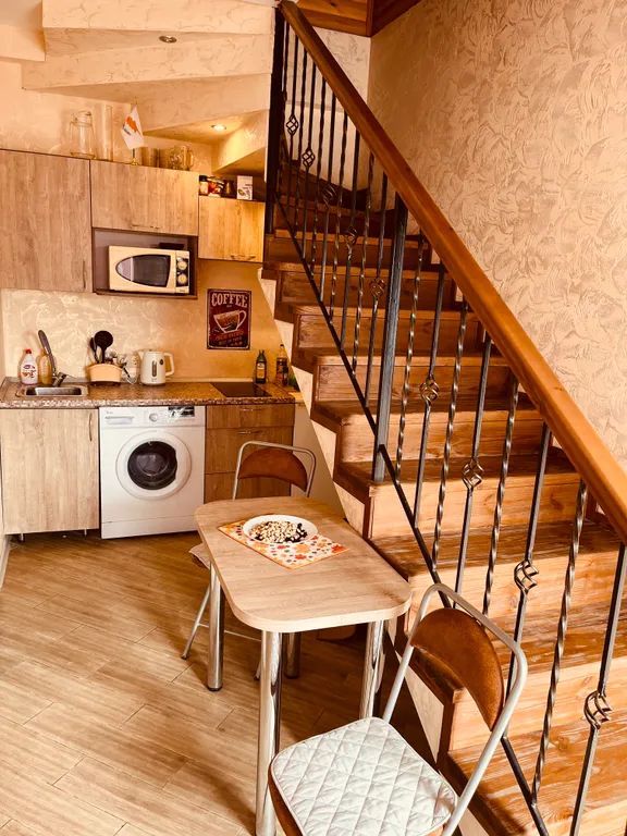 Уютный двухэтажный домик