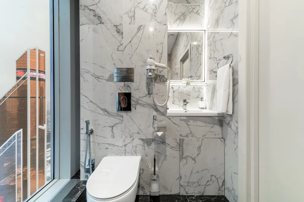 Deluxe jacuzzi 64 floor