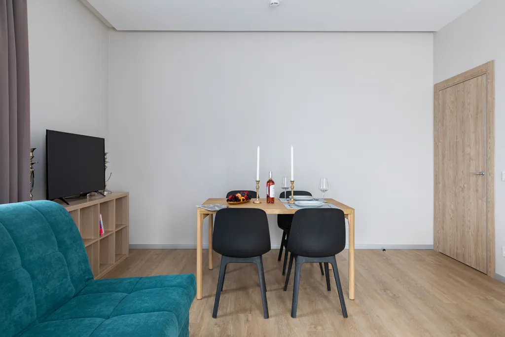 Охта Сьют 23