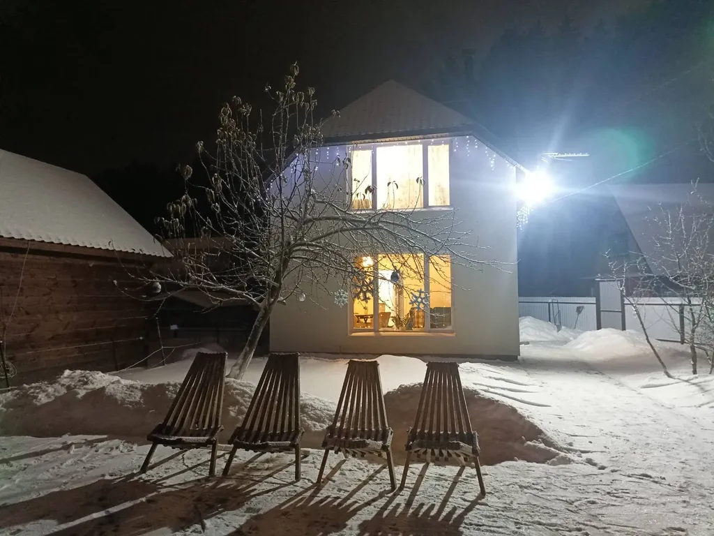 Уютный домик в сосновом бору в черте города