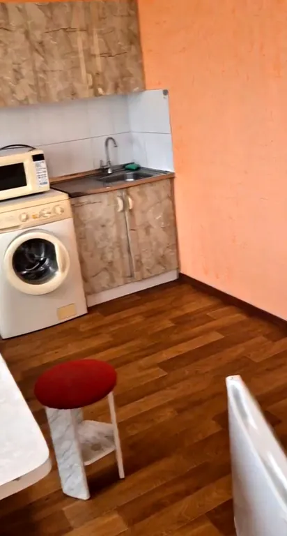 Тихая просторная квартира между вокзалом ТЦ и рынком в центре города