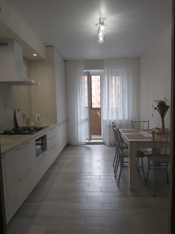 Современная, просторная квартира