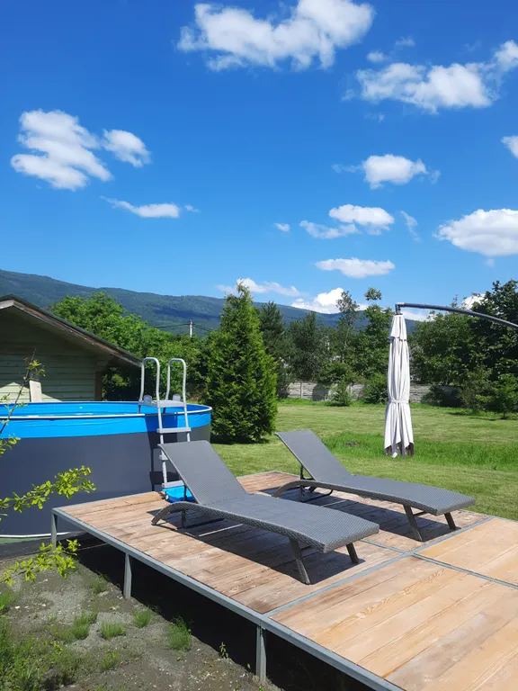 Стильный и просторный дом атмосфера в стиле лофт с баней, бассейном