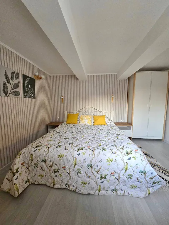 Изумительные 3-комнатные апартаменты с собственным участком земли