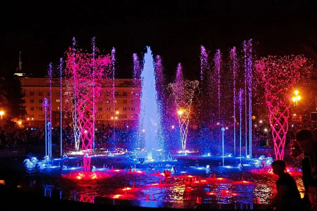 Эксклюзивные евро-апартаменты с сауной на площади Революции