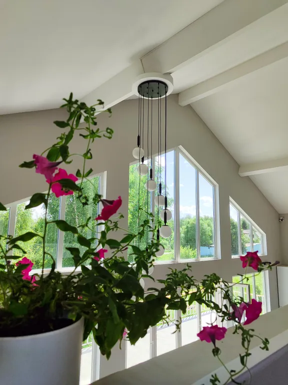 Современный дом с панорамными окнами и сауной