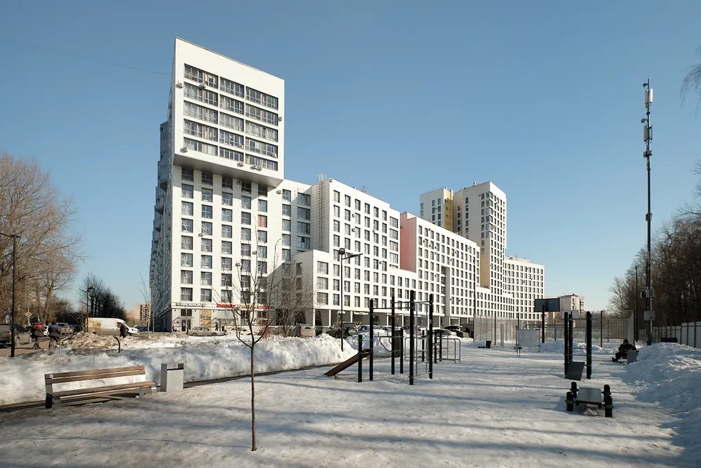 Студия с панорамным видом на город