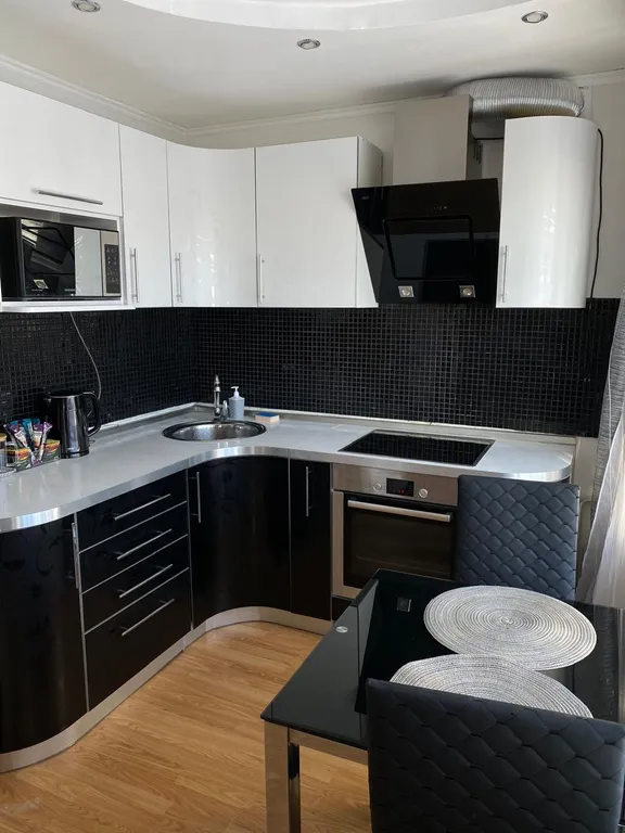 Квартира-студия с видом на горнолыжный комплекс BigWood в Хибинах