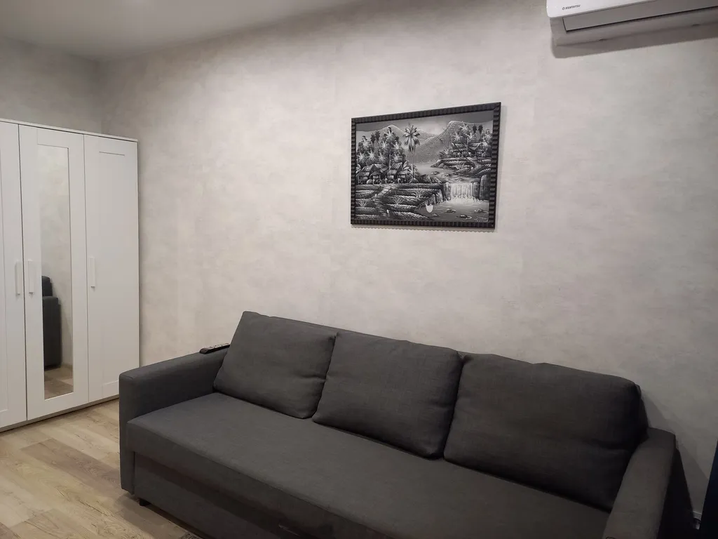 Квартира у Теннисной академии и Ледового