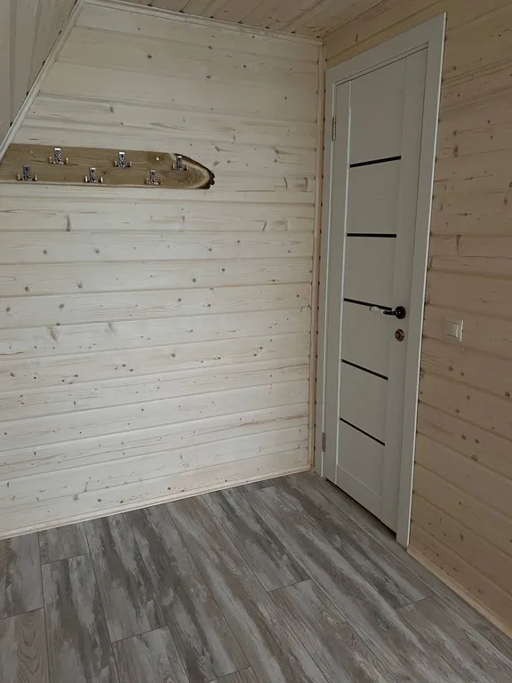 Дом с баней и  чаном у горячего источника