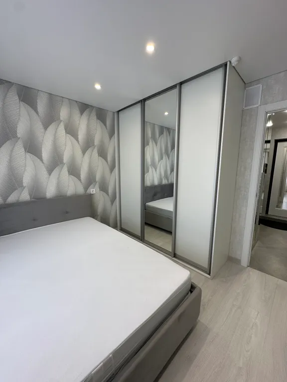 Квартира после капитального ремонта, 200 метров от гостиницы парк инн