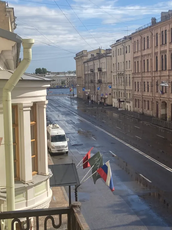 Атмосферная квартира на Неве