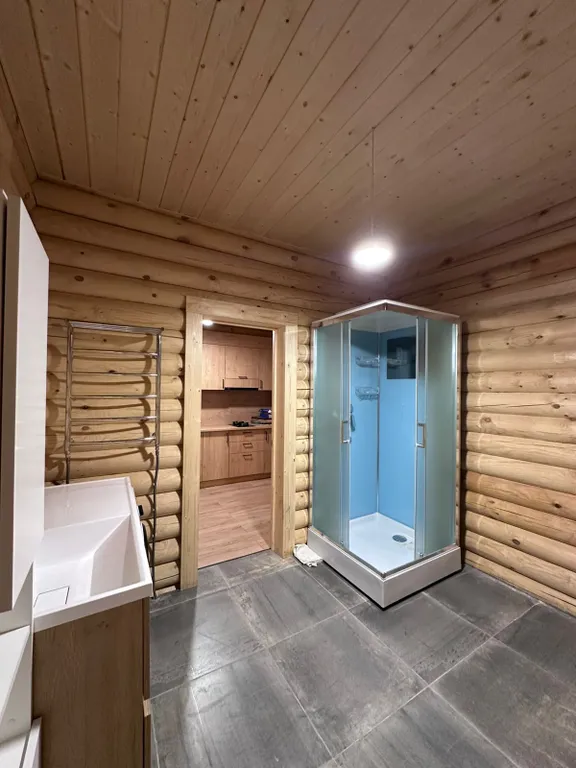 4-комнатный Дом