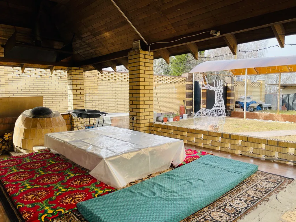 Замок для гостей