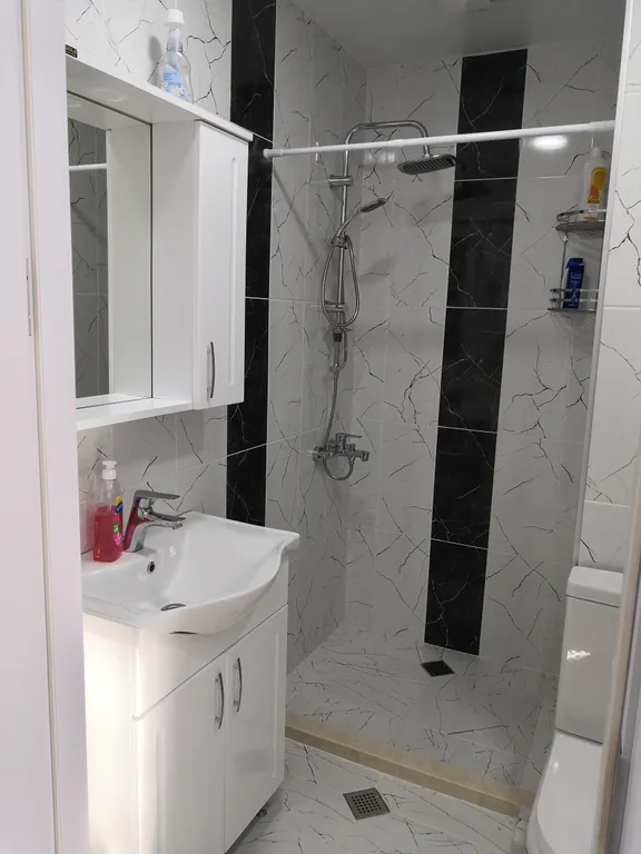 Уютная студия в центре с видом на горы