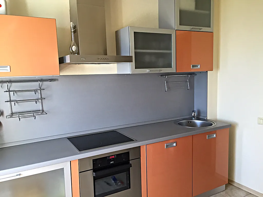 Бассейн. Восхитительный вид на море