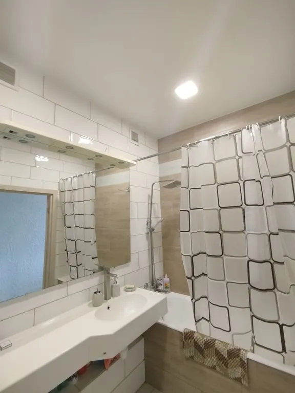 Просторная двухкомнатная квартира в центре города